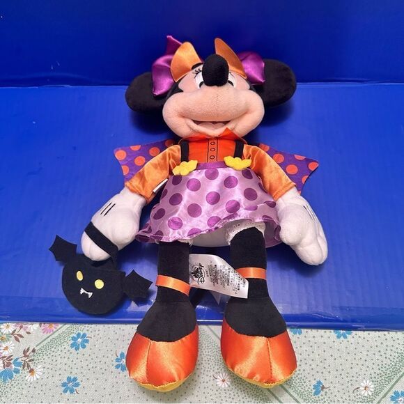 Disney Store Halloween Minnie Mouse Plush doll - Picture 2 of 7